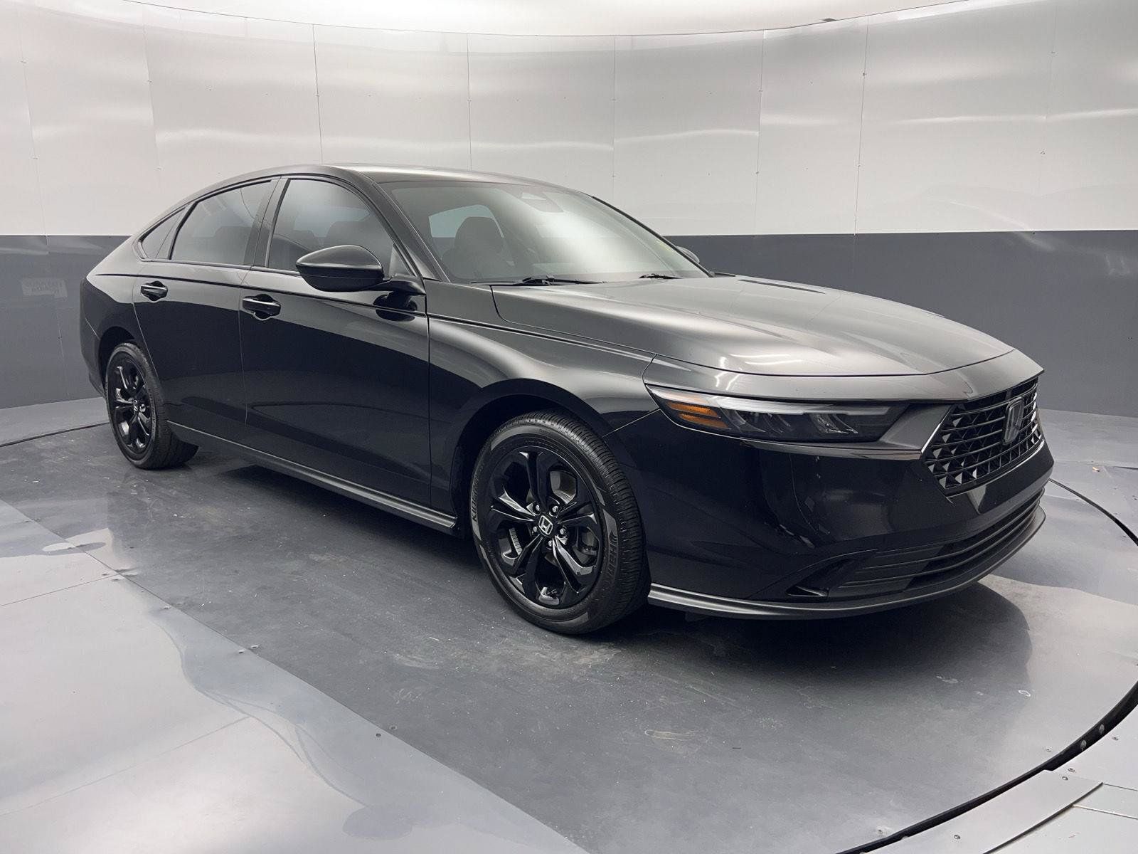 Certified 2025 Honda Accord SE image 33