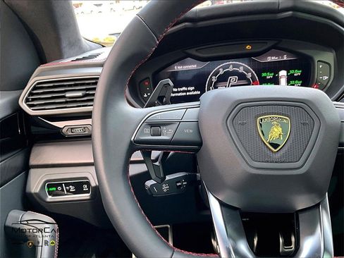 Used 2023 Lamborghini Urus S image 15