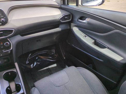 Used 2019 Hyundai Santa Fe SEL FWD image 17