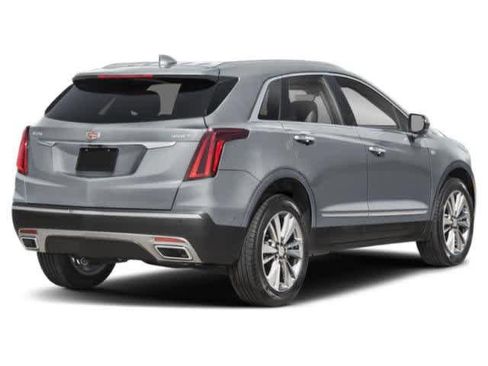 Used 2025 Cadillac XT5 Premium Luxury image 2
