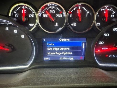 Used 2021 Chevrolet Silverado 1500 LT AWD/4WD image 4
