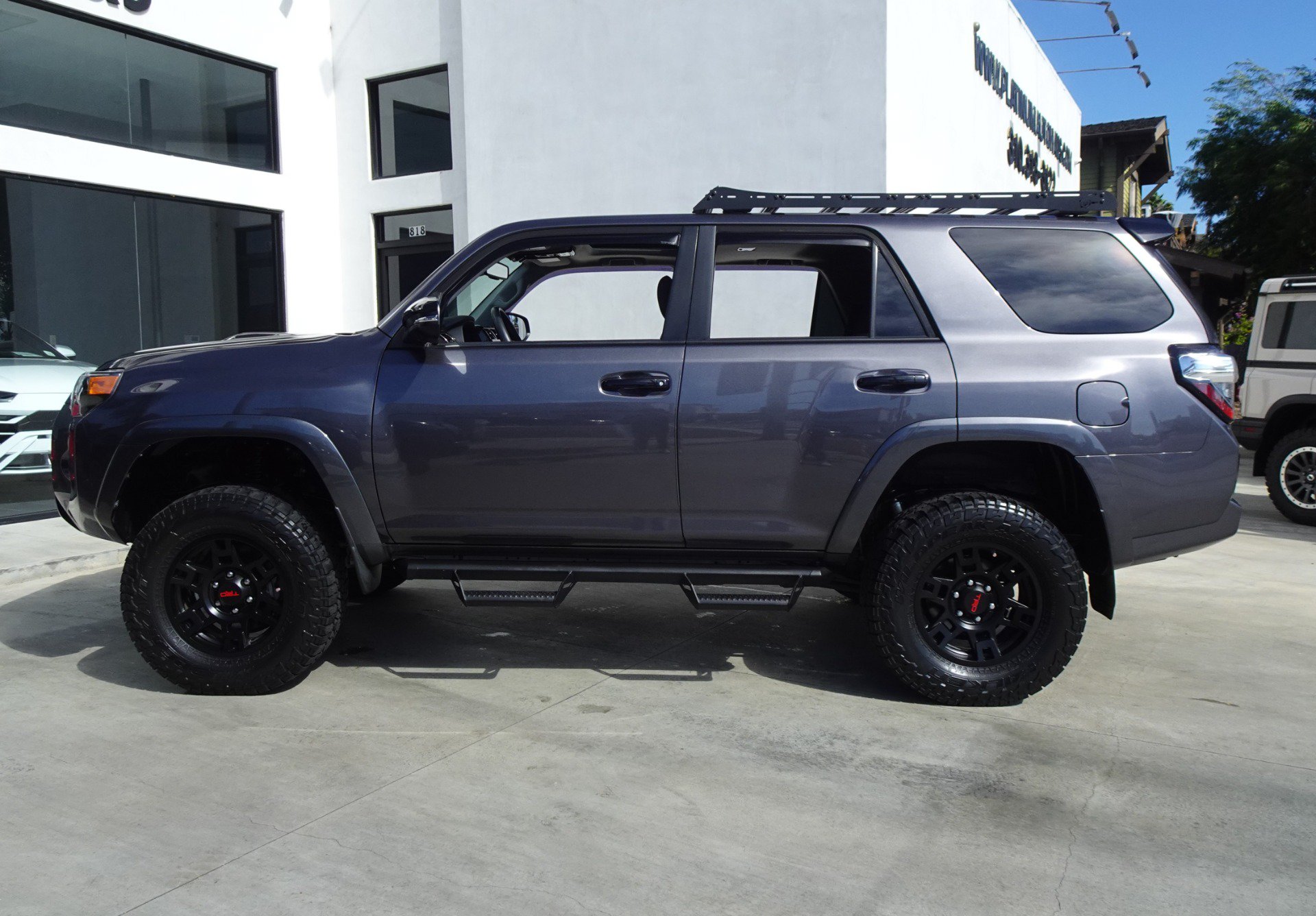 Used 2021 Toyota 4Runner Venture w/ Moonroof Package AWD/4WD image 3