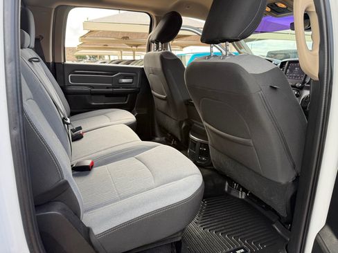 Used 2019 RAM 2500 Big Horn AWD/4WD image 16