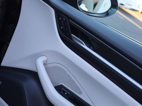 Used 2025 Porsche Macan 4 Electric image 45