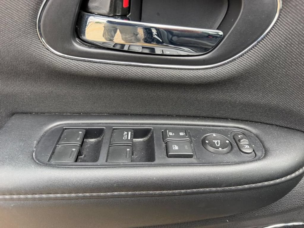 Certified 2022 Honda HR-V EX image 17