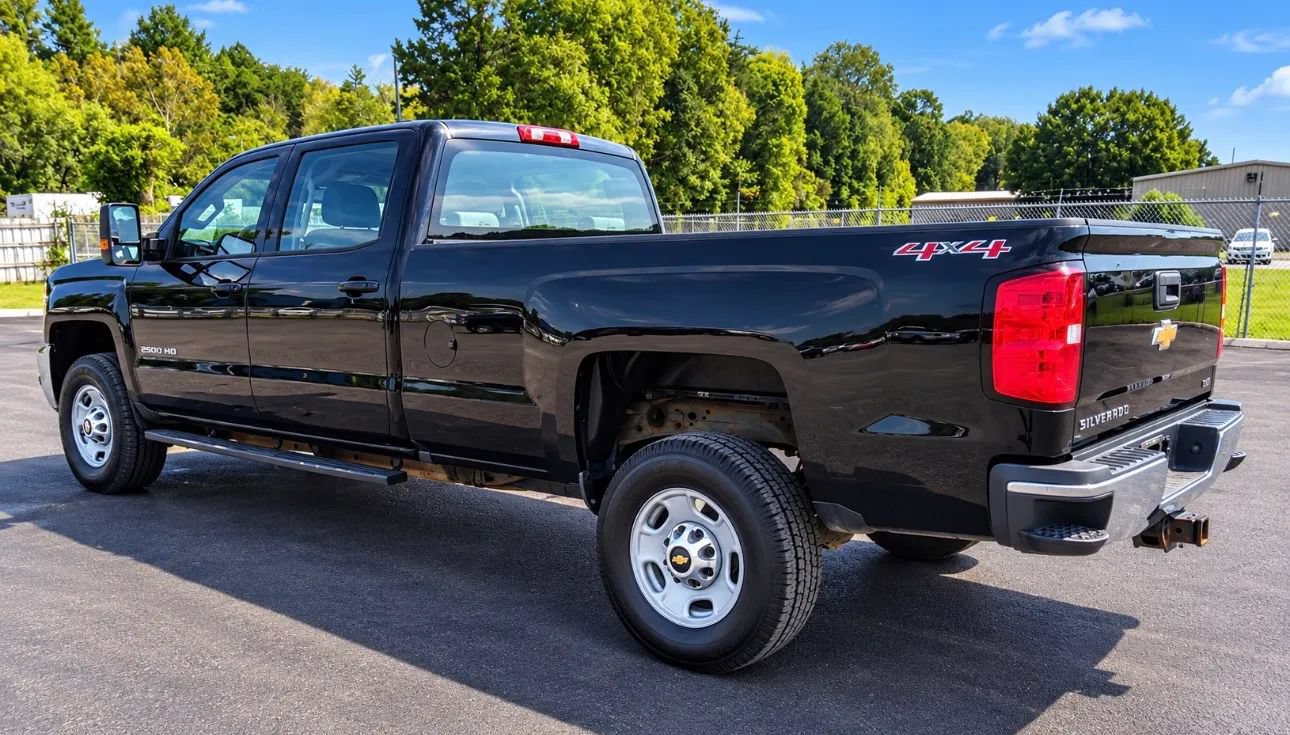 Used 2017 Chevrolet Silverado 2500 W/T w/ WT Fleet Convenience Package AWD/4WD image 5