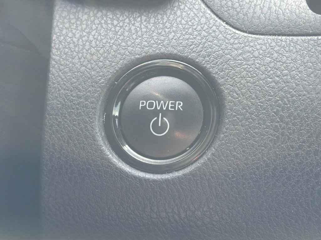 Used 2025 Toyota Camry SE w/ Convenience Package FWD image 35