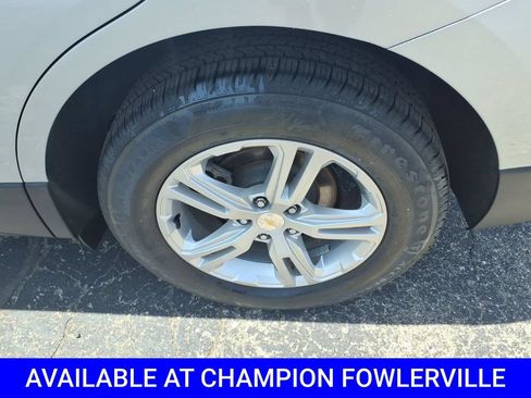 Used 2018 Chevrolet Equinox LT FWD image 9