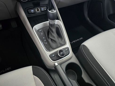 New 2026 Hyundai Venue SEL FWD image 29
