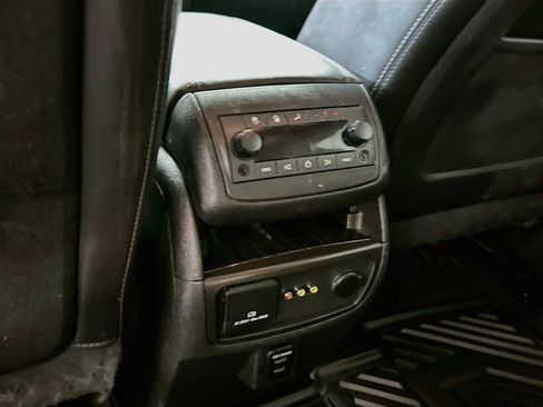 Used 2015 GMC Acadia Denali AWD/4WD image 29