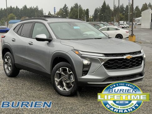 New 2026 Chevrolet Trax LT w/ Driver Confidence Package image 5
