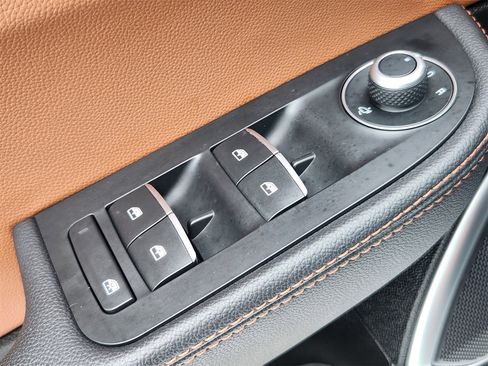 Used 2020 Alfa Romeo Giulia Ti Sport w/ Quick Order Package 22U Sport image 23