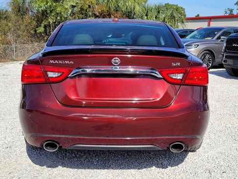 Used 2016 Nissan Maxima SR w/ Interior Lighting Package image 5