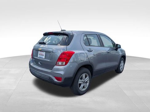 Used 2020 Chevrolet Trax LS AWD/4WD image 7