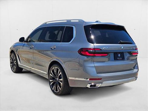 Used 2026 BMW X7 xDrive40i w/ Premium Package image 8