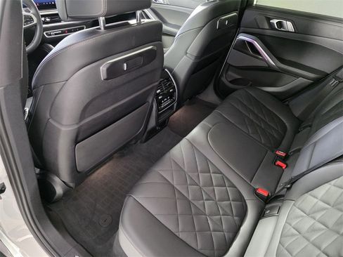 Used 2024 BMW X6 M60i w/ Climate Comfort Package image 15
