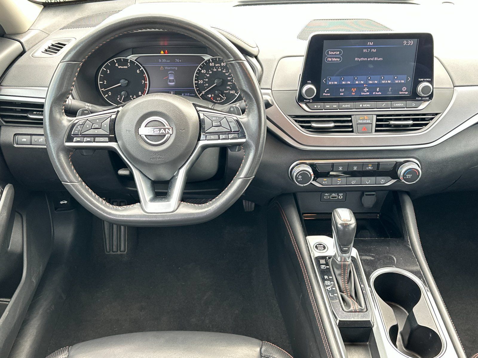 Used 2024 Nissan Altima 2.5 SR FWD image 14
