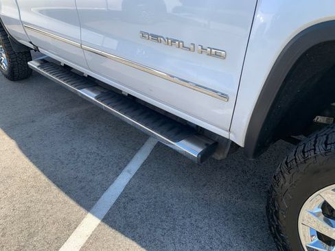 Certified 2019 GMC Sierra 2500 Denali w/ Duramax Plus Package AWD/4WD image 6