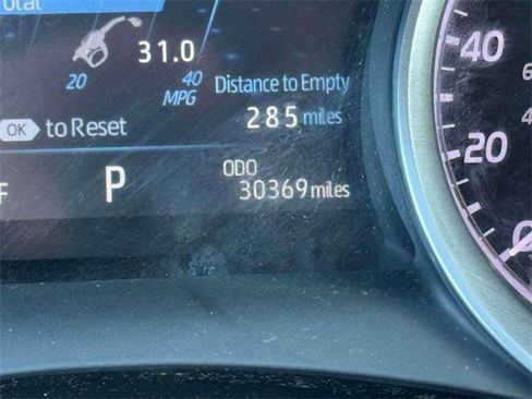 Certified 2021 Toyota Camry LE image 25