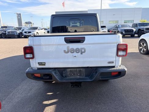 Used 2022 Jeep Gladiator Overland w/ Trailer Tow Package AWD/4WD image 8