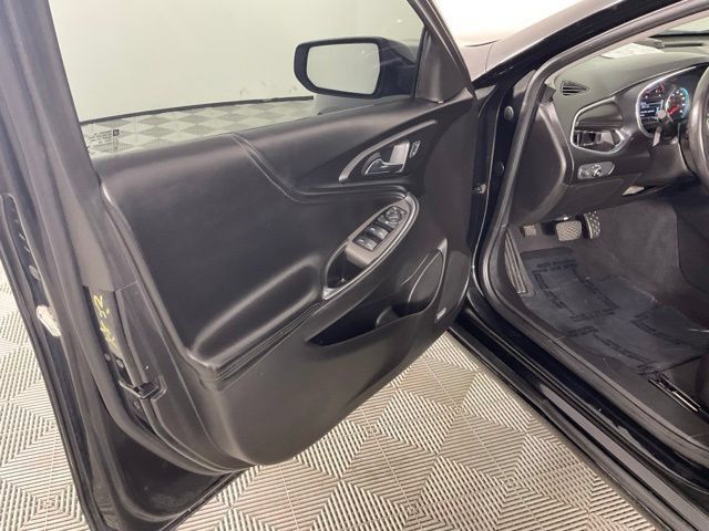 Used 2017 Chevrolet Malibu LT w/ Leather Package FWD image 17
