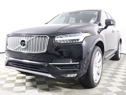 Used 2018 Volvo XC90 T6 Inscription w/ Convenience Package image 2