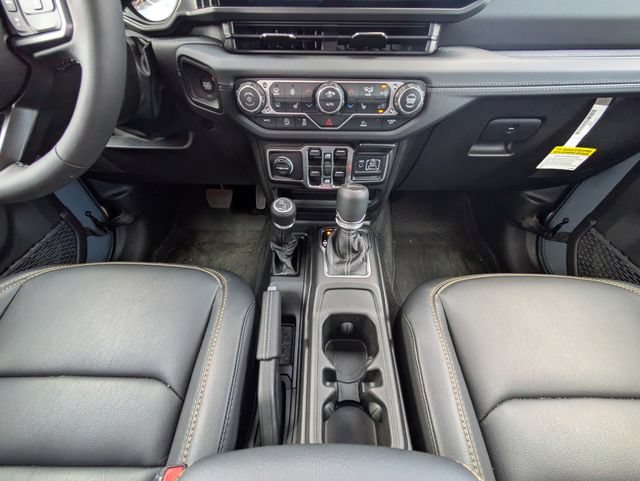 New 2026 Jeep Gladiator Sport AWD/4WD image 19