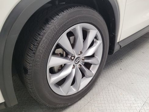 Used 2019 INFINITI QX50 Luxe w/ Navigation Package FWD image 31
