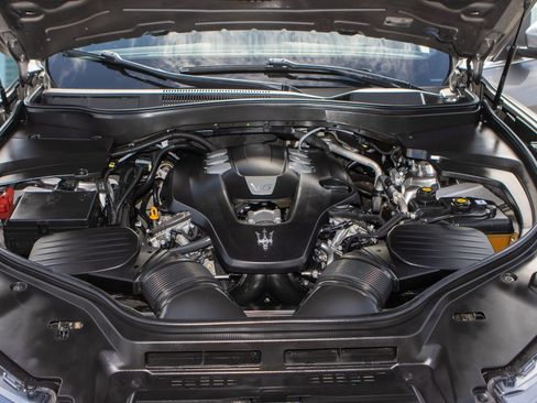 Used 2019 Maserati Levante image 34