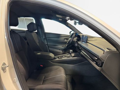 Used 2023 Honda Accord Sport image 26