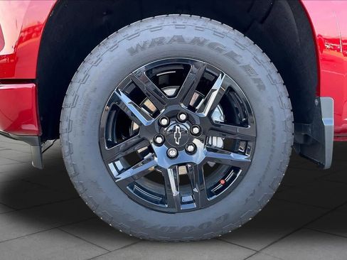 Used 2026 Chevrolet Silverado 1500 RST AWD/4WD image 13