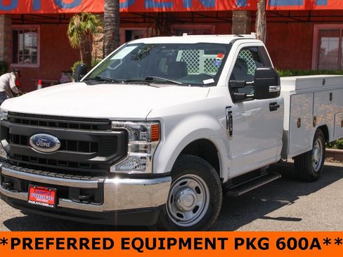 Used 2020 Ford F250 XL w/ Power Equipment Group image 4