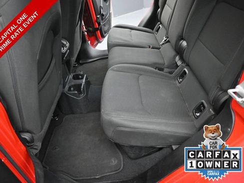 Used 2022 Jeep Gladiator Sport AWD/4WD image 16
