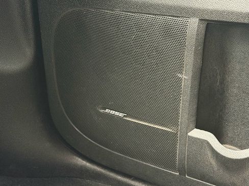 Used 2017 GMC Acadia Limited SLT image 3