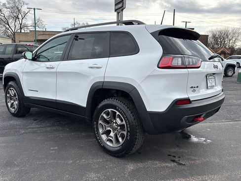 Used 2020 Jeep Cherokee Trailhawk w/ Cold Weather Group image 11