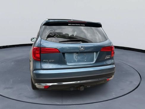 Used 2017 Honda Pilot Touring image 3