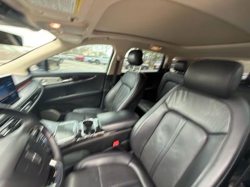 Certified 2022 Lincoln Nautilus Reserve w/ Equipment Group 202A image 14