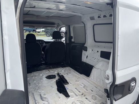 Used 2019 RAM ProMaster City Tradesman image 4