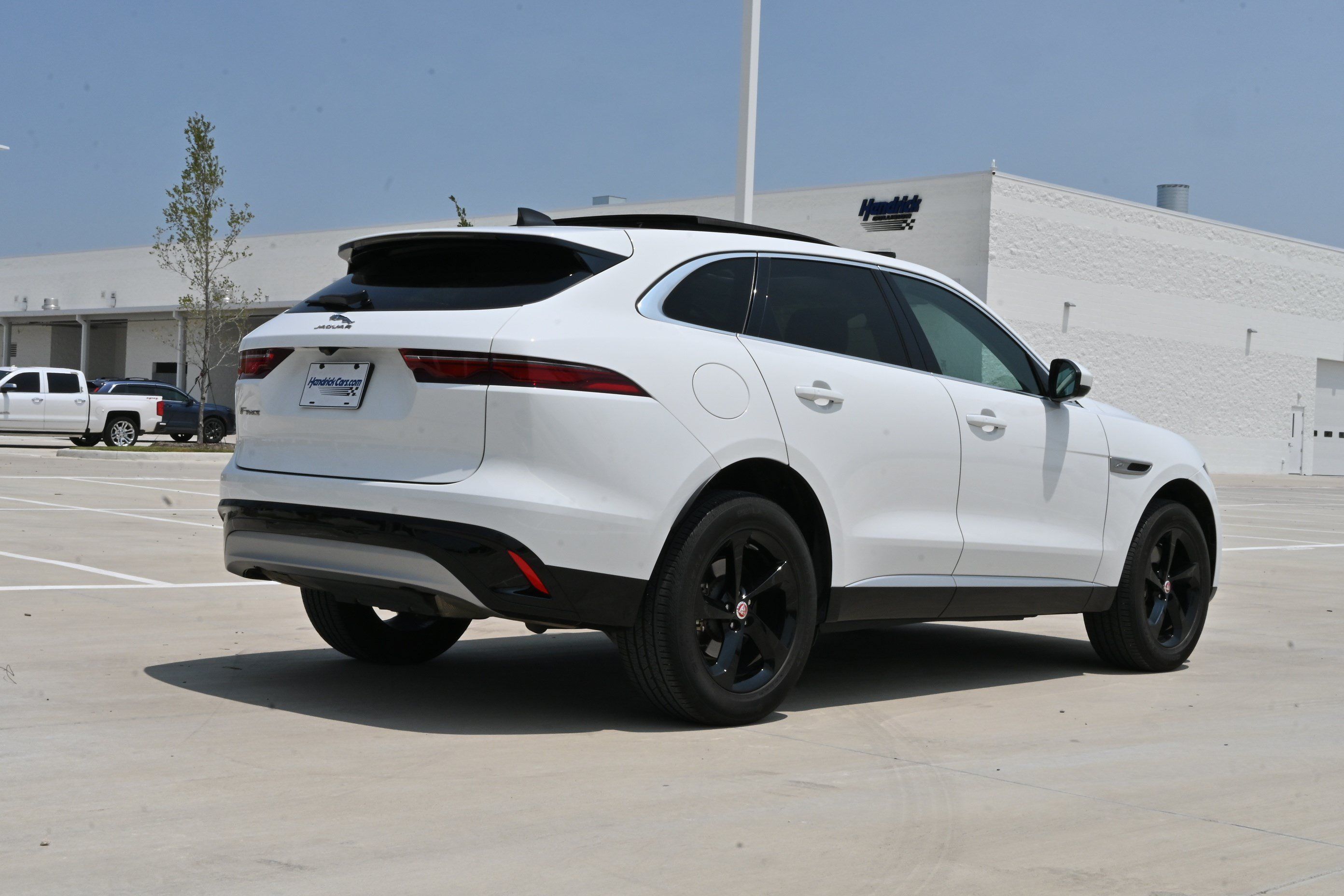 Used 2022 Jaguar F-PACE AWD/4WD image 9