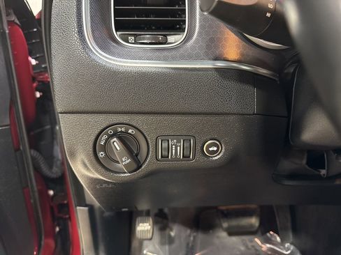 Used 2017 Dodge Charger SXT w/ AWD Plus Group image 14