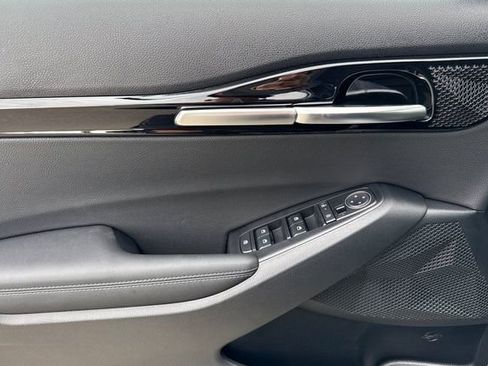 New 2026 Kia Seltos S FWD image 12
