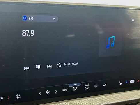 Used 2025 Ford Explorer Platinum w/ LUX Leather Package image 21