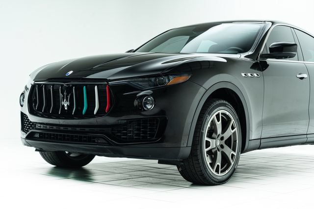 Used 2017 Maserati Levante AWD/4WD image 10