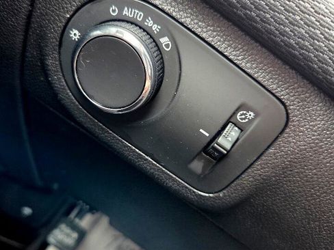 Used 2016 Chevrolet Cruze LT w/ Convenience Package image 27