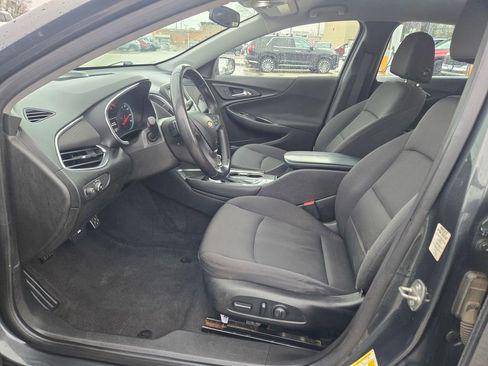Used 2016 Chevrolet Malibu LT image 27