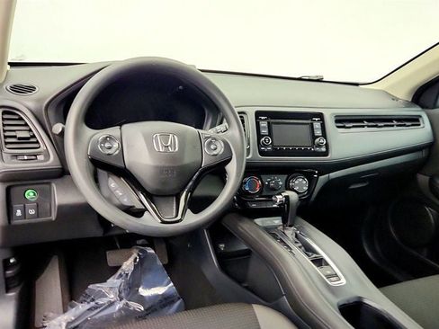 Used 2021 Honda HR-V LX image 12