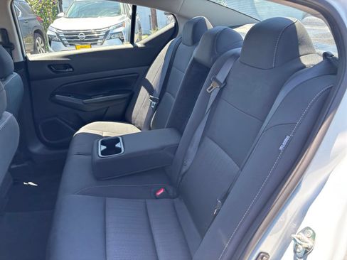 Used 2025 Nissan Altima 2.5 SV FWD image 22