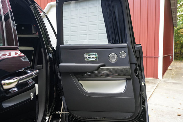 Used 2021 Rolls-Royce Cullinan Black Badge AWD/4WD image 49