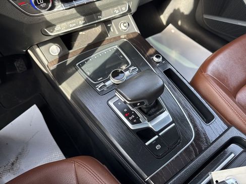 Used 2020 Audi Q5 2.0T Premium Plus w/ Premium Plus Package image 40