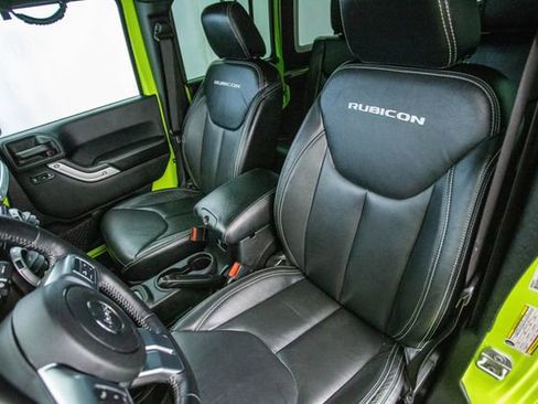 Used 2017 Jeep Wrangler Unlimited Rubicon image 19